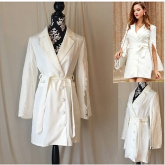 Simplee Apparel Dresses & Skirts - Simplee White Lace Trim Split Sleeve Blazer Dress or Long Jacket, NWT, Small
